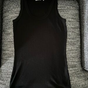 Brand new crown, jewel, black scoopneck tank